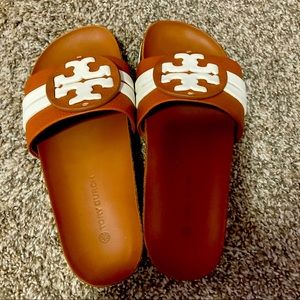 Tory Burch brown and white slider sandals size 6.5
